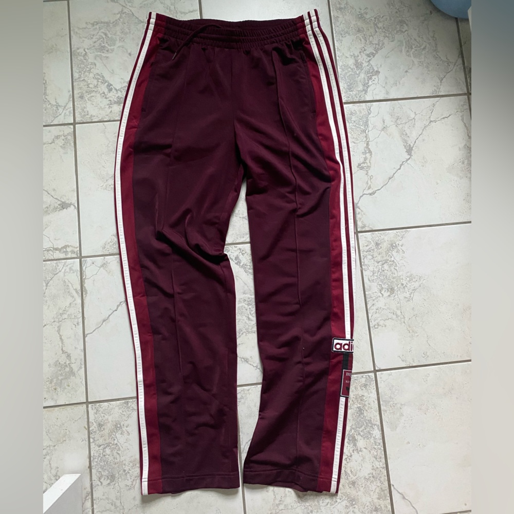 Adidas Snap Sweatpants • M